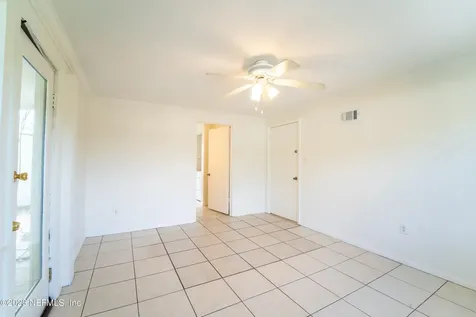 5308 N River Road Jacksonville FL 32211