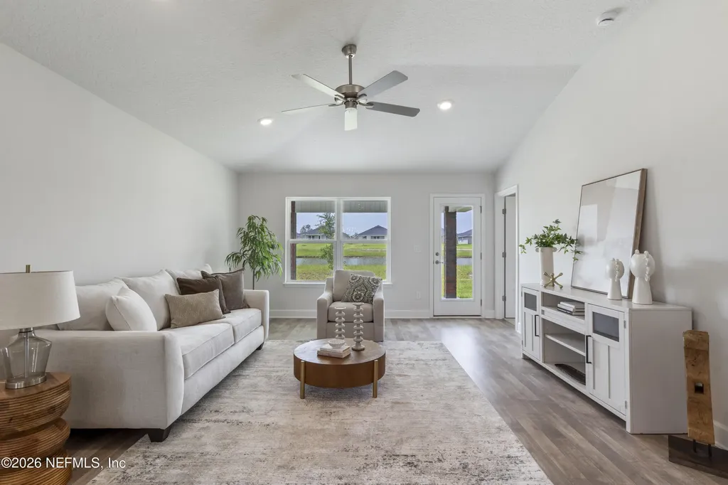 8327 Helmsley Boulevard Jacksonville FL 32219