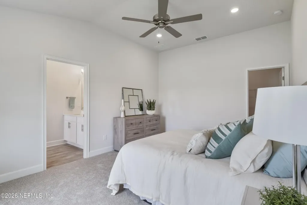 8327 Helmsley Boulevard Jacksonville FL 32219