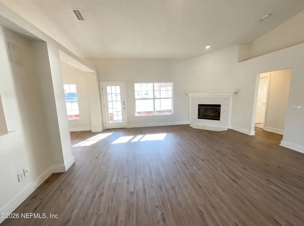 978 Tammy Cove Lane Jacksonville FL 32218