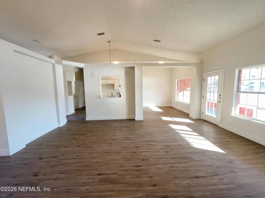 978 Tammy Cove Lane Jacksonville FL 32218