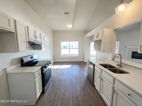 978 Tammy Cove Lane Jacksonville FL 32218