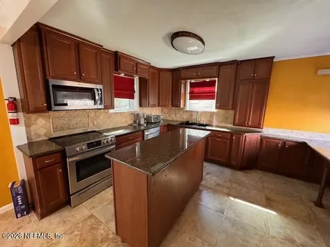 4818 Attleboro Street Jacksonville FL 32205