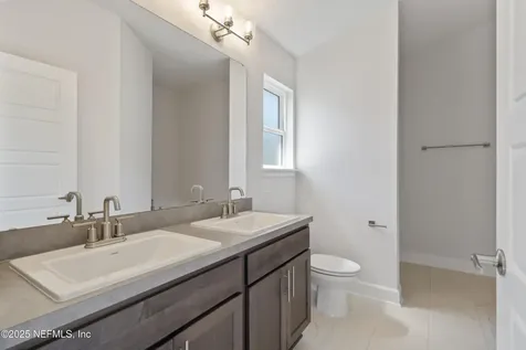 8321 Helmsley Boulevard Jacksonville FL 32219