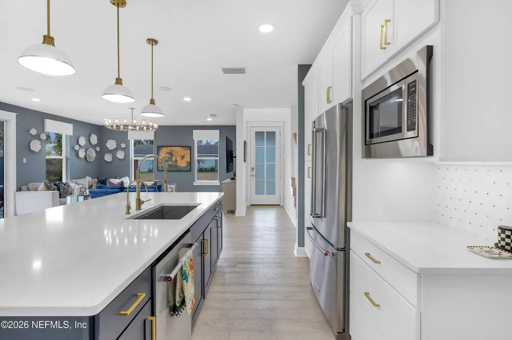 636 8th Avenue N Jacksonville Beach FL 32250
