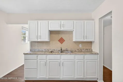 7014 Christopher Robin Drive Jacksonville FL 32210