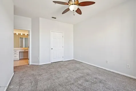 7801 Point Meadows Drive Jacksonville FL 32256