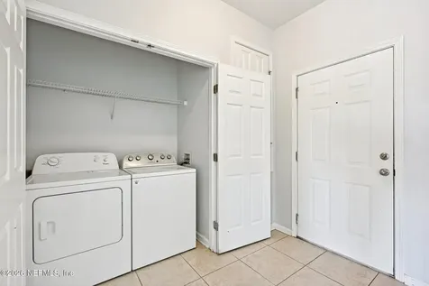7801 Point Meadows Drive Jacksonville FL 32256