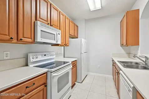 7801 Point Meadows Drive Jacksonville FL 32256