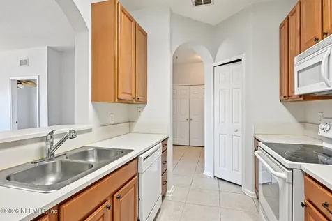 7801 Point Meadows Drive Jacksonville FL 32256
