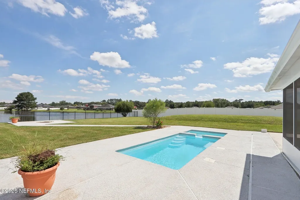 54106 Amblerwood Way Callahan FL 32011