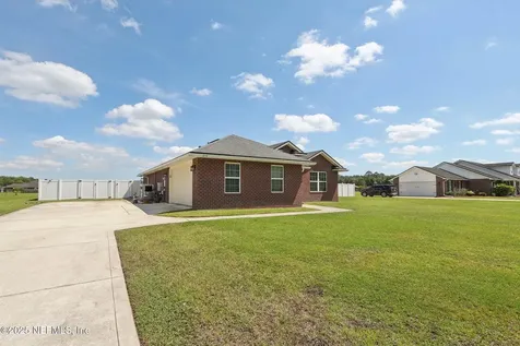 54106 Amblerwood Way Callahan FL 32011