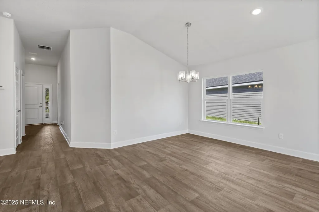 8363 Helmsley Boulevard Jacksonville FL 32219