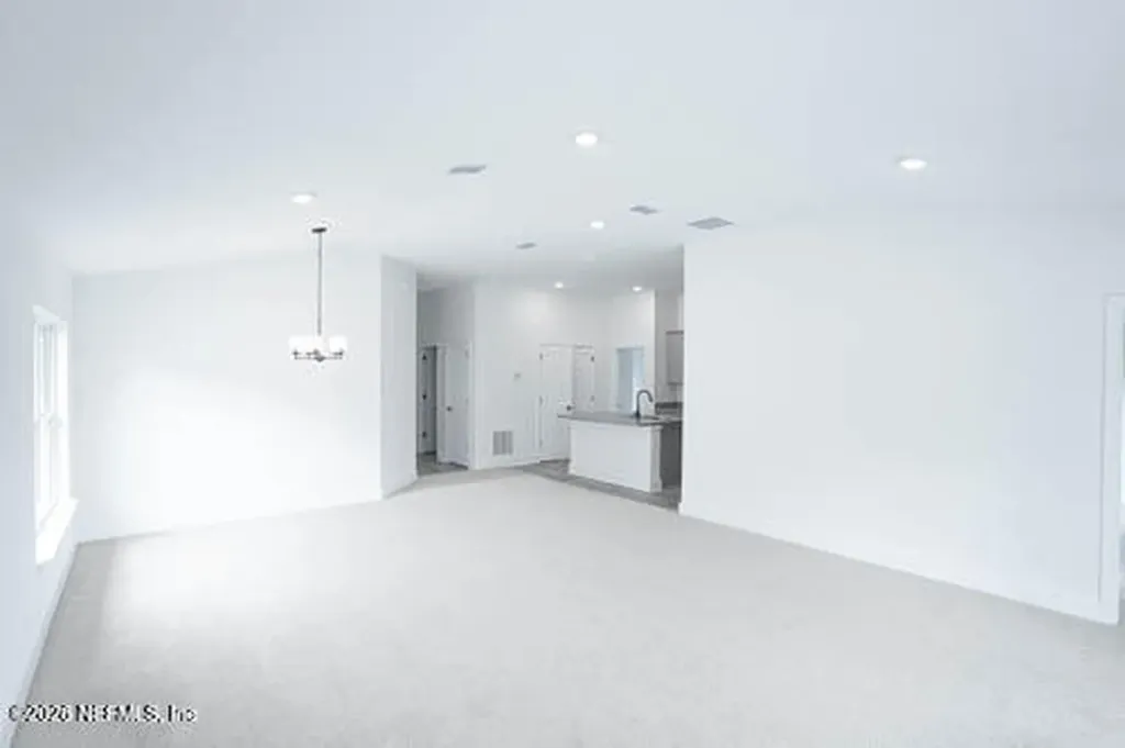 8363 Helmsley Boulevard Jacksonville FL 32219