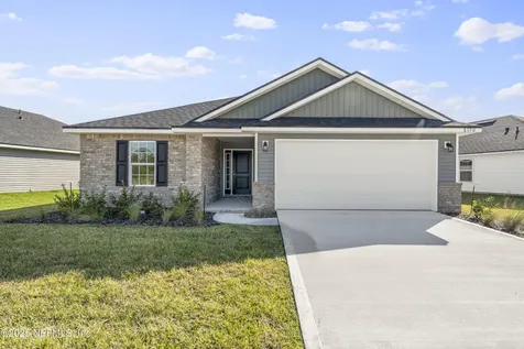 8363 Helmsley Boulevard Jacksonville FL 32219