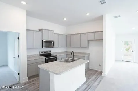 8363 Helmsley Boulevard Jacksonville FL 32219