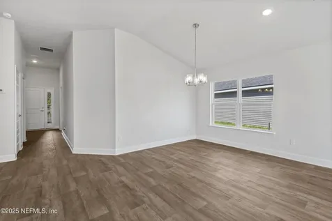 8363 Helmsley Boulevard Jacksonville FL 32219