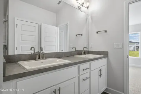 8363 Helmsley Boulevard Jacksonville FL 32219