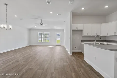 8363 Helmsley Boulevard Jacksonville FL 32219
