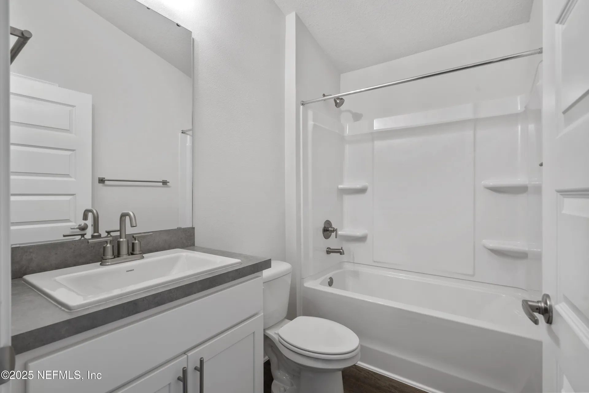 8381 Helmsley Boulevard Jacksonville FL 32219