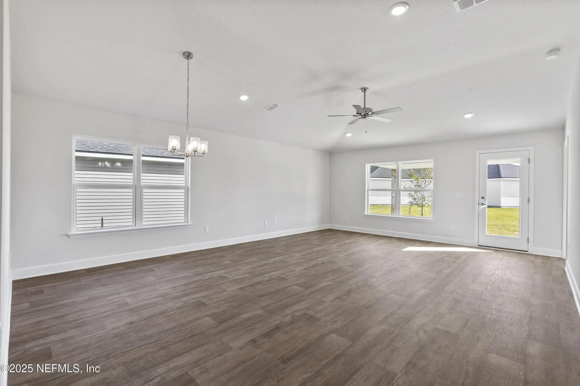 8381 Helmsley Boulevard Jacksonville FL 32219