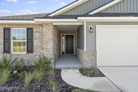 8381 Helmsley Boulevard Jacksonville FL 32219