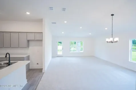 8381 Helmsley Boulevard Jacksonville FL 32219