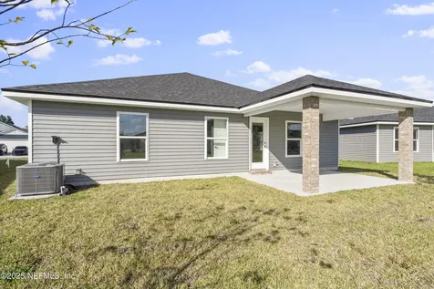 8381 Helmsley Boulevard Jacksonville FL 32219