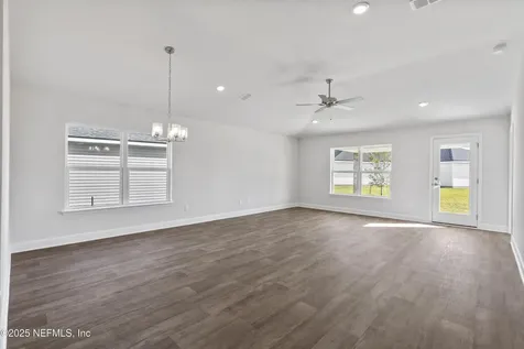 8381 Helmsley Boulevard Jacksonville FL 32219