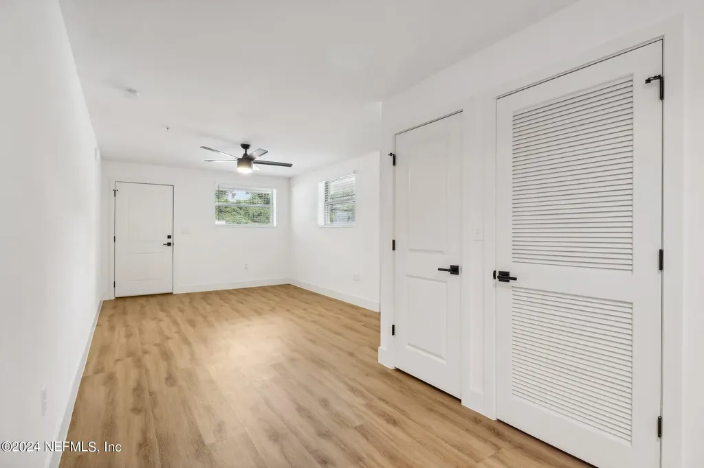 1900 Danese Court Jacksonville FL 32207