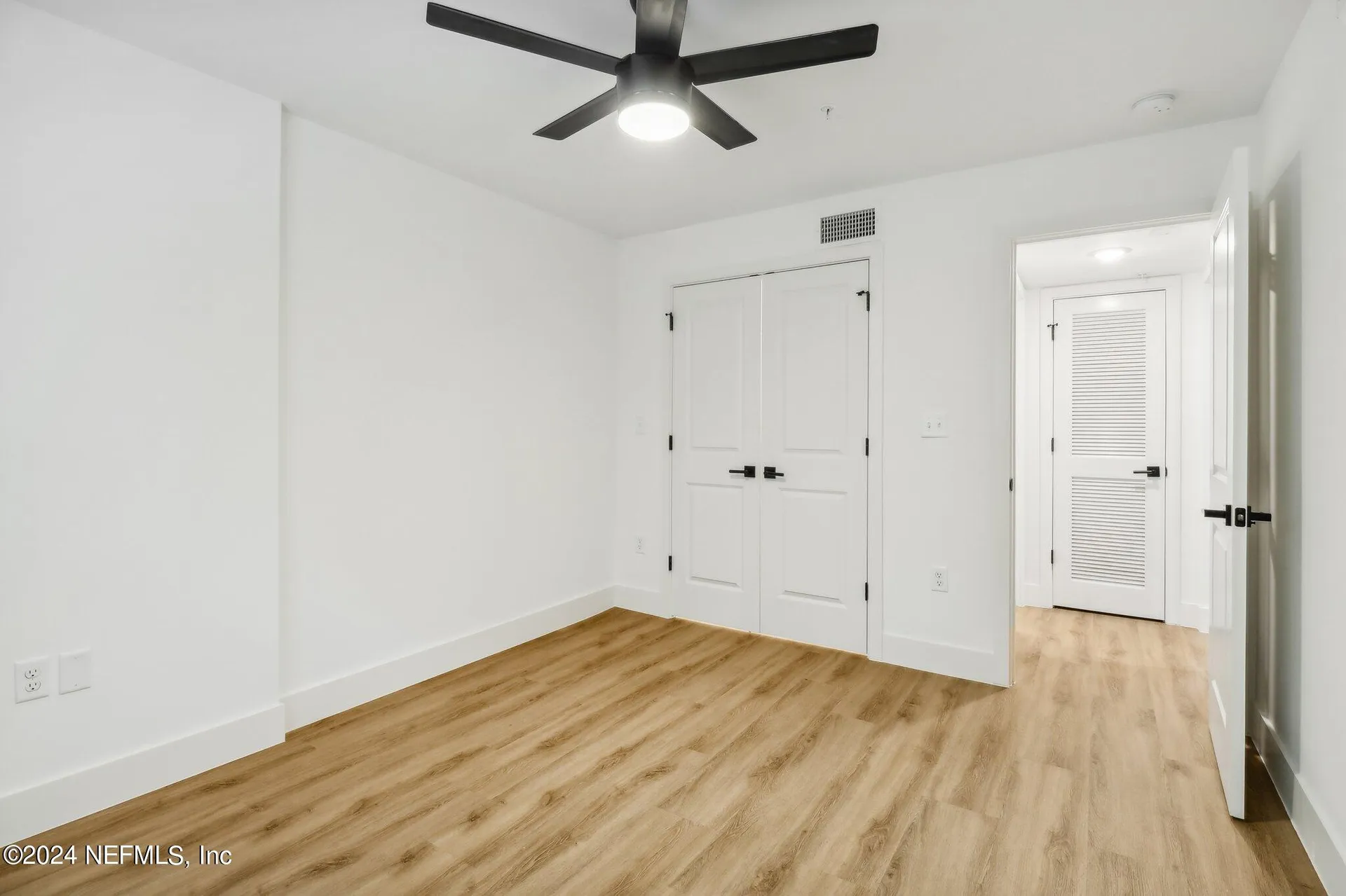 1900 Danese Court Jacksonville FL 32207