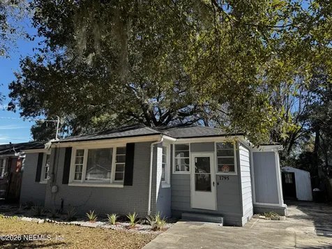 1795 Bartram Circle W Jacksonville FL 32207