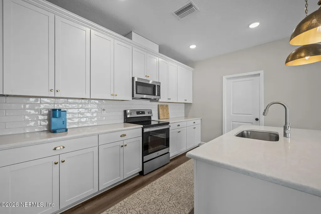 9915 Revolution Court Jacksonville FL 32256
