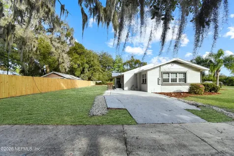2118 Gillis Street Palatka FL 32177