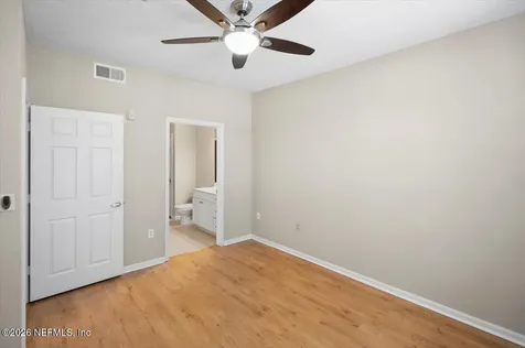 8539 Gate Parkway Jacksonville FL 32216