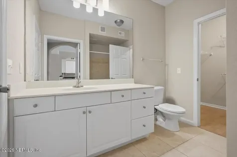 8539 Gate Parkway Jacksonville FL 32216