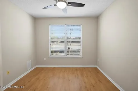 8539 Gate Parkway Jacksonville FL 32216