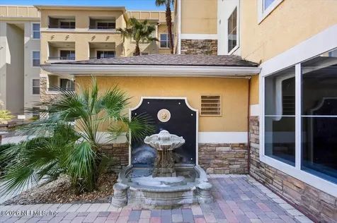 8539 Gate Parkway Jacksonville FL 32216