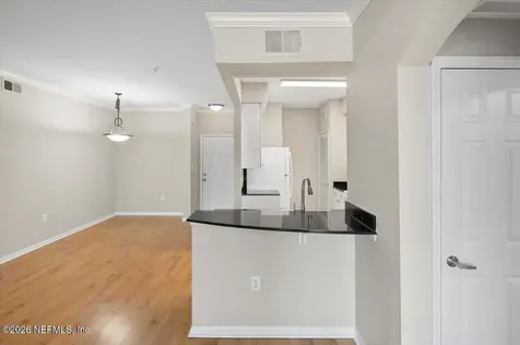 8539 Gate Parkway Jacksonville FL 32216
