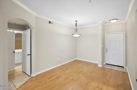 8539 Gate Parkway Jacksonville FL 32216