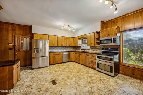 4768 Queen Lane Jacksonville FL 32210