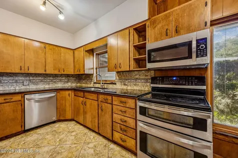 4768 Queen Lane Jacksonville FL 32210