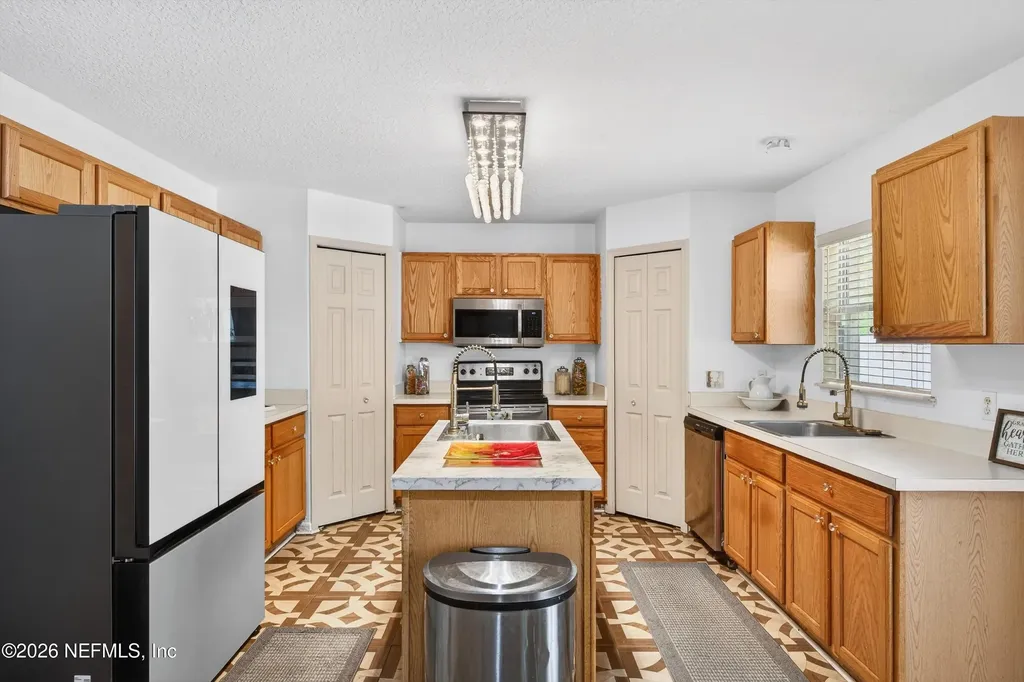 5537 Shady Pine Street S Jacksonville FL 32244