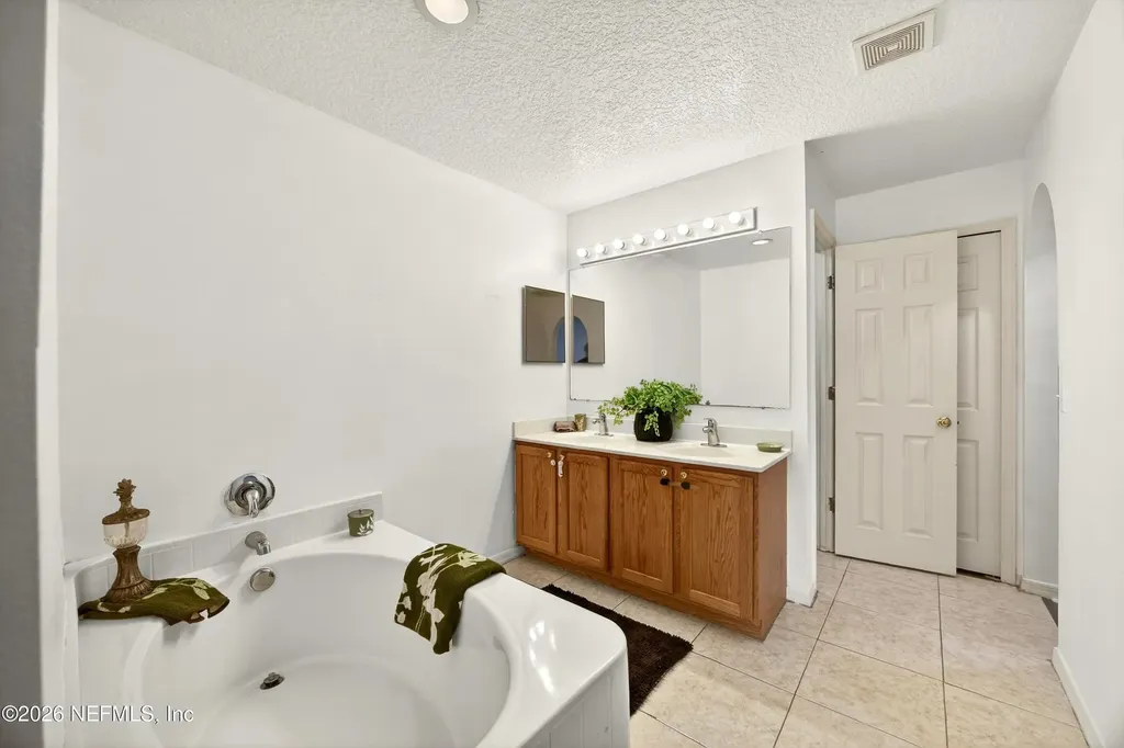 5537 Shady Pine Street S Jacksonville FL 32244