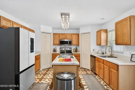 5537 Shady Pine Street S Jacksonville FL 32244
