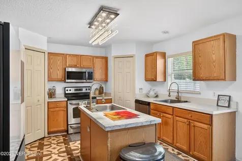 5537 Shady Pine Street S Jacksonville FL 32244