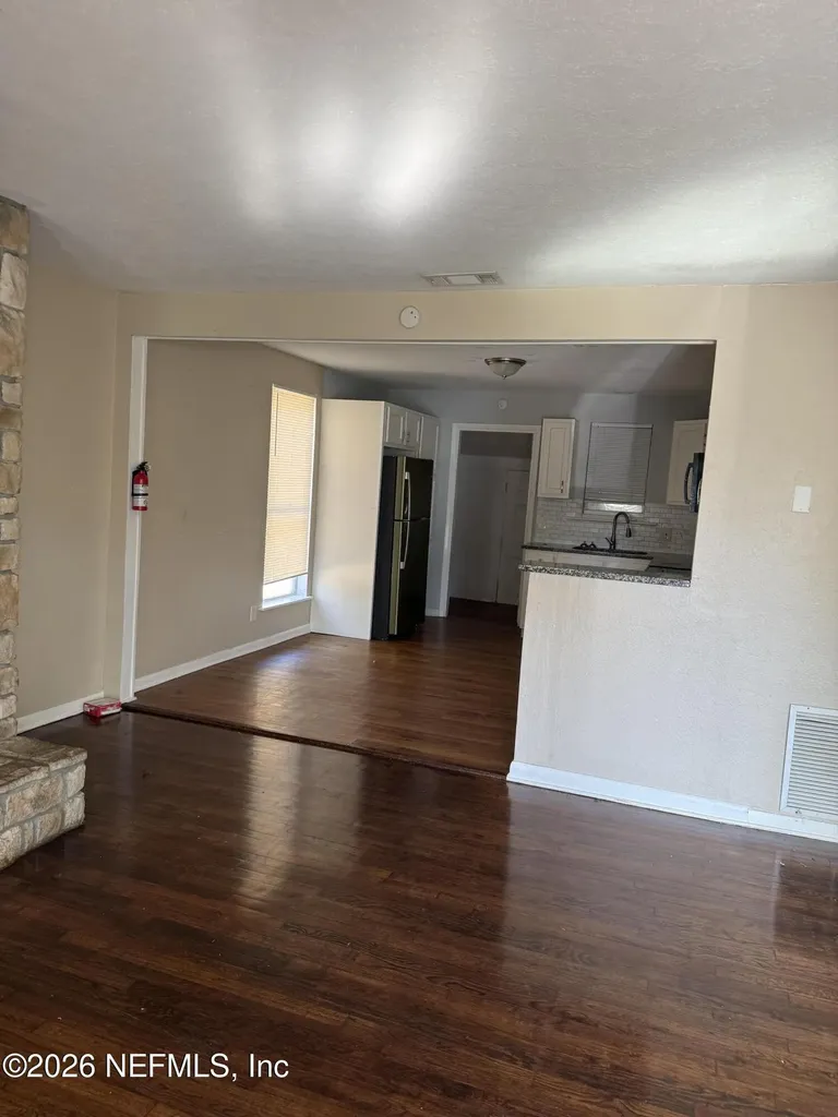 8515 Maple Street Jacksonville FL 32244