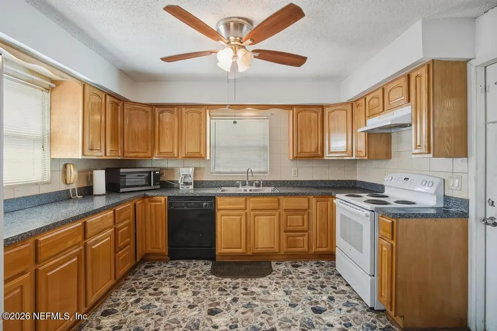 2012 Teal Lane Middleburg FL 32068