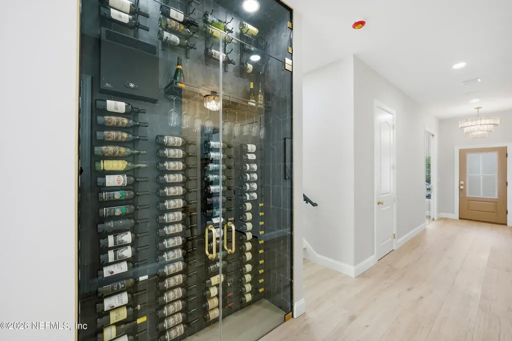 354 11th Street Atlantic Beach FL 32233