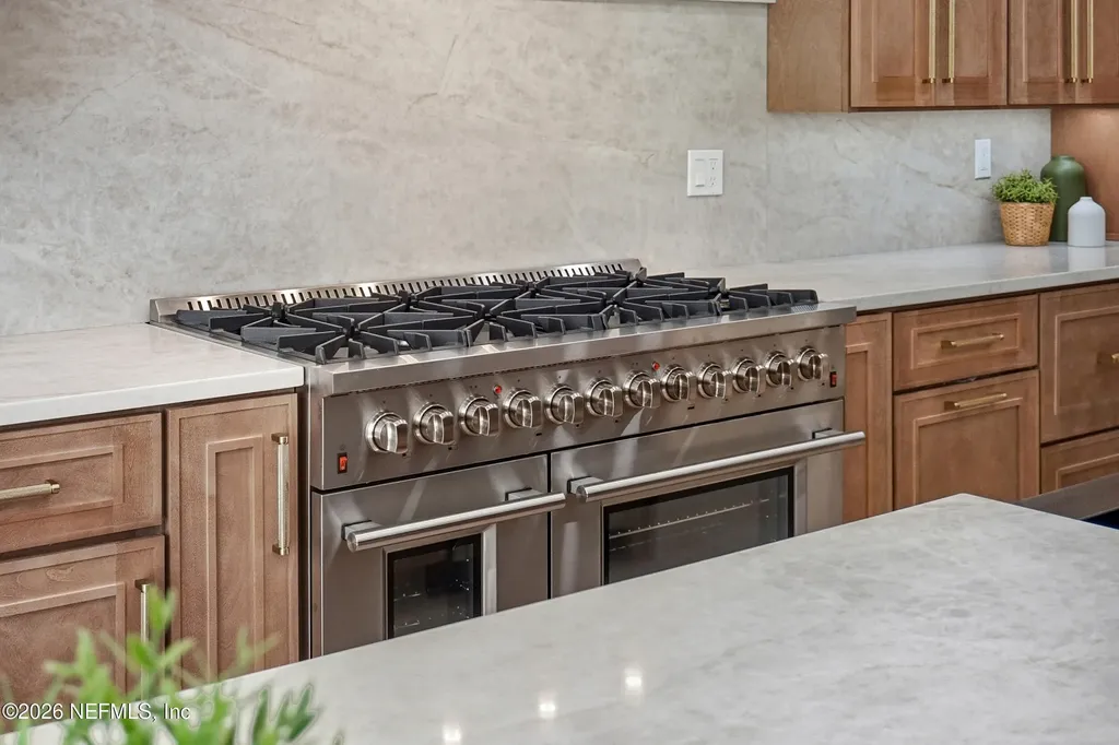 354 11th Street Atlantic Beach FL 32233